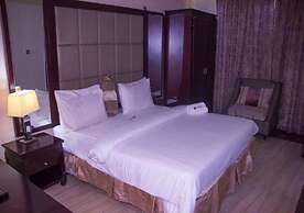 Excel Oriental Hotel & Suites