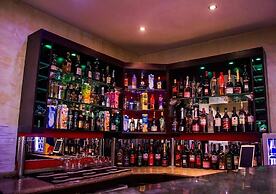 Excel Oriental Hotel & Suites