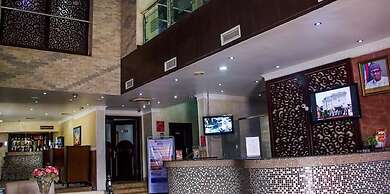 Excel Oriental Hotel & Suites