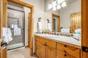 River Rock -- Ev # 3 Bedroom Condo by RedAwning