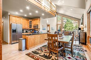 River Rock -- Ev # 3 Bedroom Condo by RedAwning