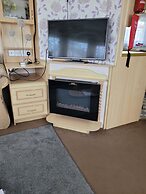 3 bed Caravan Approx 10 Mins From Beach Bill 1