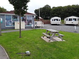 3 bed Caravan Approx 10 Mins From Beach Bill 1