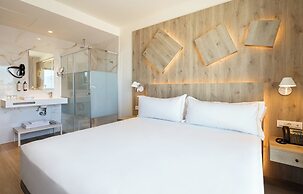 Senator Gandia Hotel