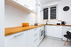 Apartments Warsaw Kredytowa by Renters