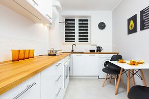 Apartments Warsaw Kredytowa by Renters