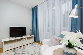 Apartments Warsaw Kredytowa by Renters