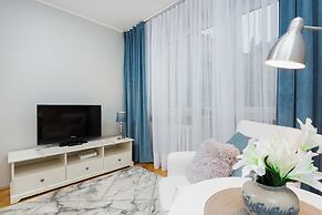 Apartments Warsaw Kredytowa by Renters