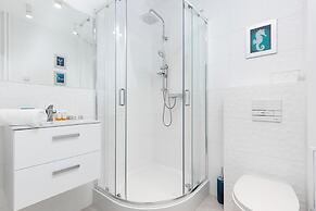 Apartments Warsaw Kredytowa by Renters