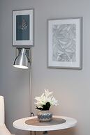 Apartments Warsaw Kredytowa by Renters