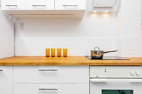 Apartments Warsaw Kredytowa by Renters