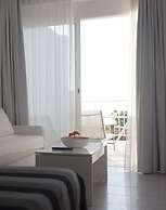 Sol Playa Suites