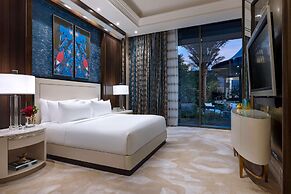 Crockfords Las Vegas, LXR Hotels & Resorts at Resorts World