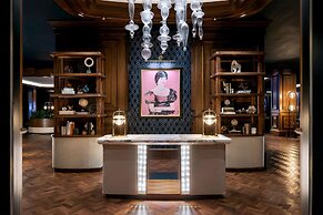 Crockfords Las Vegas, LXR Hotels & Resorts at Resorts World