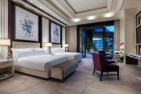 Crockfords Las Vegas, LXR Hotels & Resorts at Resorts World