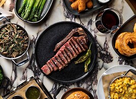 Las Vegas Hilton at Resorts World