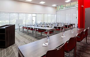 SERENA Hotel Aventura Miami, Tapestry Collection by Hilton