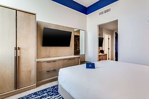 SERENA Hotel Aventura Miami, Tapestry Collection by Hilton