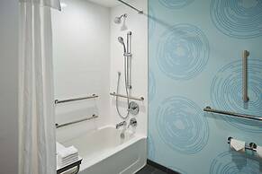 Tru By Hilton Pompano Beach Pier