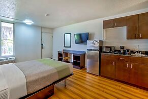 Studio 6 Gainesville, FL