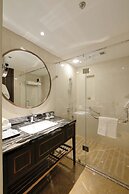 Taj Skyline Ahmedabad