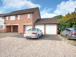 Rustic Holiday Home in Birmingham near Motorcycle Museum