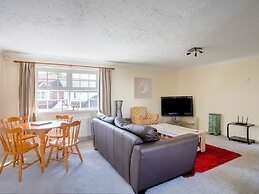 Rustic Holiday Home in Birmingham near Motorcycle Museum