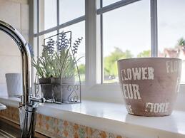Rustic Holiday Home in Birmingham near Motorcycle Museum