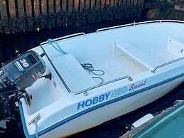 6 Person Holiday Home in Hosteland