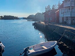 6 Person Holiday Home in Hosteland