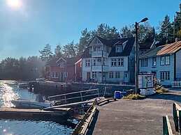 6 Person Holiday Home in Hosteland