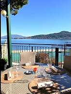 Elegant Apartment in Meina With Lake View