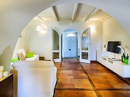 Luxurious Holiday Home in Acireale with Hot Tub