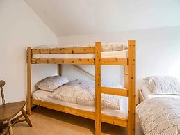 Quiet Valley View Retreat