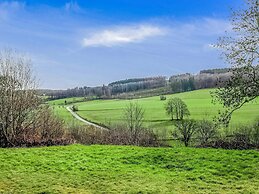 Quiet Valley View Retreat