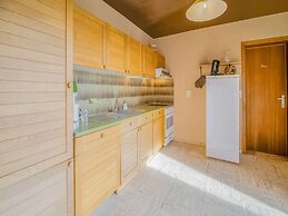 Quiet Valley View Retreat
