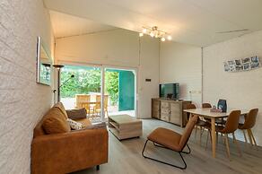 Nice Holiday Home in Quiet Park near Veerse Meer