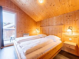 Chalet in Dachstein West With Shared Pool