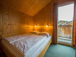 Chalet in Dachstein West With Shared Pool