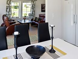 4 Person Holiday Home in Brattvag