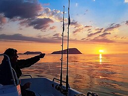 4 Person Holiday Home in Brattvag