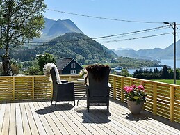 4 Person Holiday Home in Brattvag