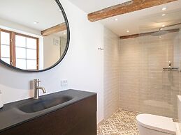 Idyllic Countryside Retreat-by Traum