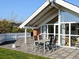 6 Person Holiday Home in Tarm