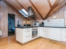 Charming Cottage Retreat-by Traum