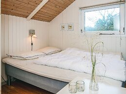 Charming Cottage Retreat-by Traum