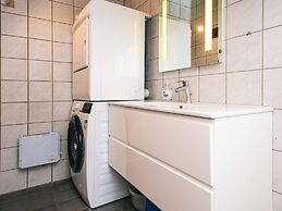 Charming Cottage Retreat-by Traum