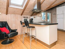 Charming Cottage Retreat-by Traum