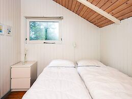 Charming Cottage Retreat-by Traum