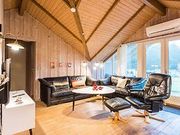 Charming Cottage Retreat-by Traum